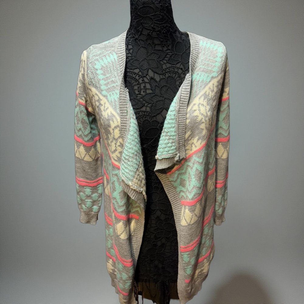Love‎ Gray and Pink Cardigan Sweater with Open Front Design